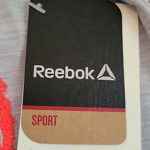 NWT GIRLS REEBOK V-NECK SHORT SLEEVE SPACEDYE "LOVE MORE THAN EVER" TOP SZ. S - Picture 4 of 4